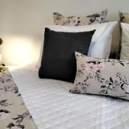 Apartman Buddies Charm House *