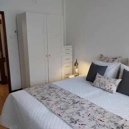 Buddies Charm House *