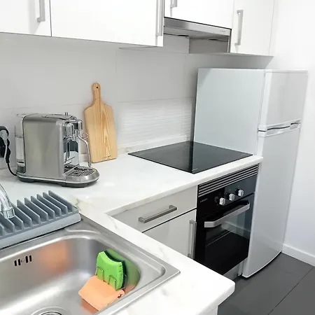 Buddies Charm House אבאירו