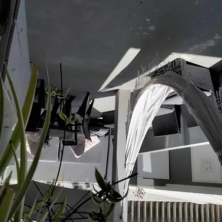 Buddies Charm House אבאירו