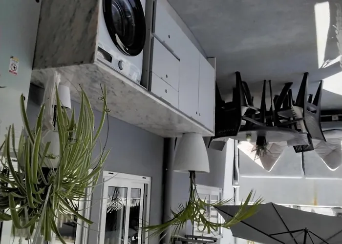 Buddies Charm House *